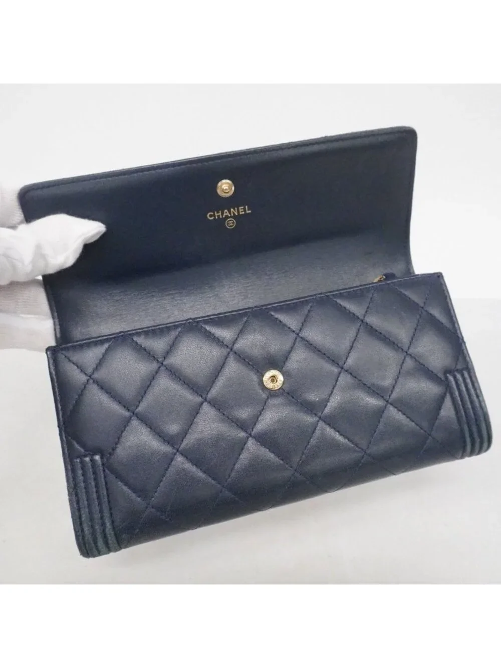 Chanel Wallet Boy Lambskin Navy Silver